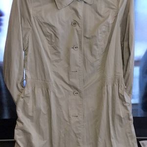 Beautiful tan J.JILL jacket size XL in excellent preowned condition.